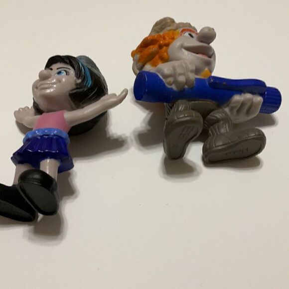 Bundle of 4 2013 McDonald’s Smurfs - Picture 6 of 13
